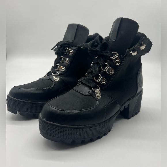 Black unisex size 4 combat boots leather, vinyl and suede - Picture 3 of 13